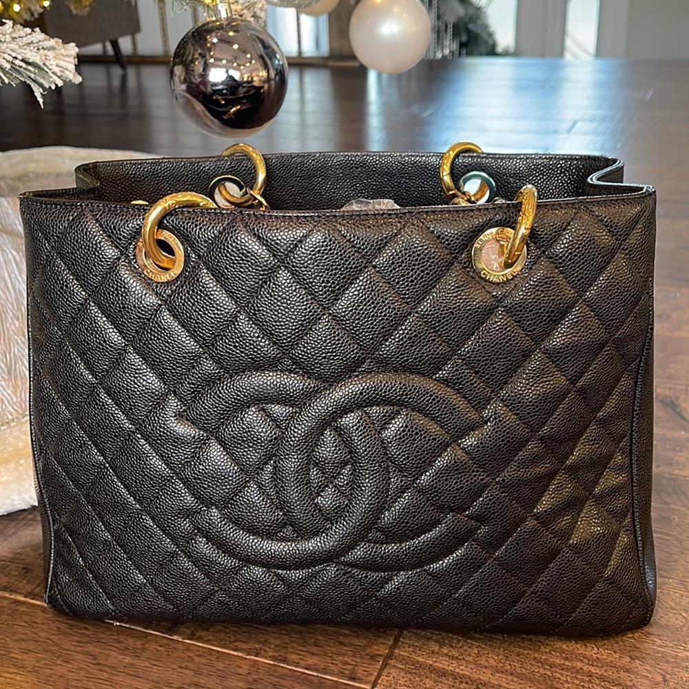 CHANEL GST CAVIAR TOTE
